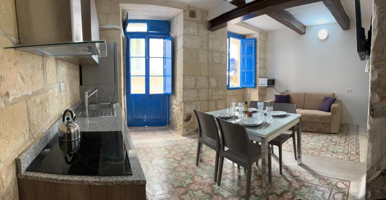 Traditional Townhouse In The Hearth Of Vallettaヴィラ エクステリア 写真